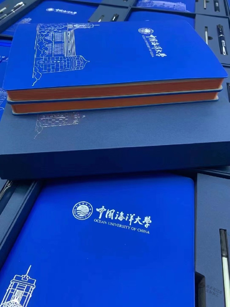 壓凹工藝讓紙質筆記本設計制作不畏時間的痕跡