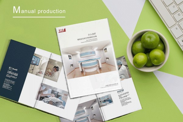 在跨文化背景下,如何對畫冊字體進(jìn)行本地化調(diào)整以增強(qiáng)其跨文化適應(yīng)性?