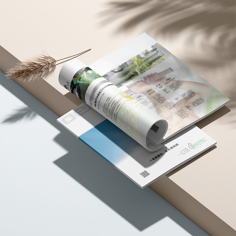 如何通過公司宣傳冊體現統一的品牌語言風格以增強辨識度和親和力?